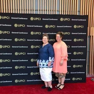 Meet your Posher, Lois